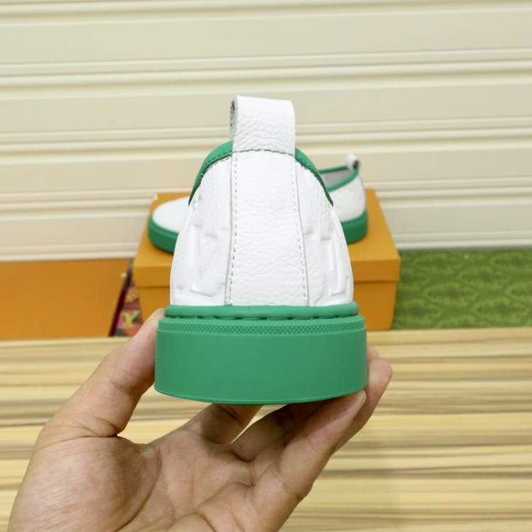 Picture of Louis Vuitton Shoes _SKULVsz38-44mnf100316186
